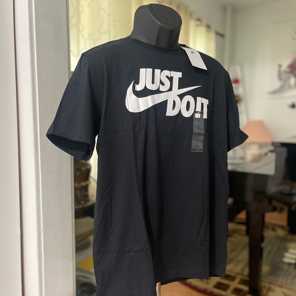 NWT Men’s Size Large Nike JUST DO IT Swoosh Logo Print T-shirt In Black & White - Picture 7 of 11